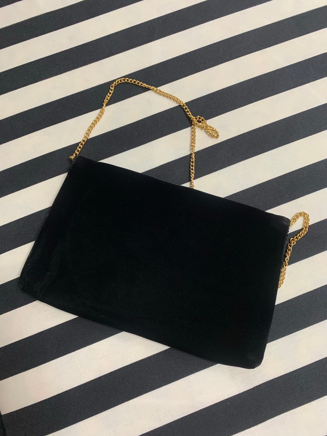 벨벳 금장 체인백 상품이미지2