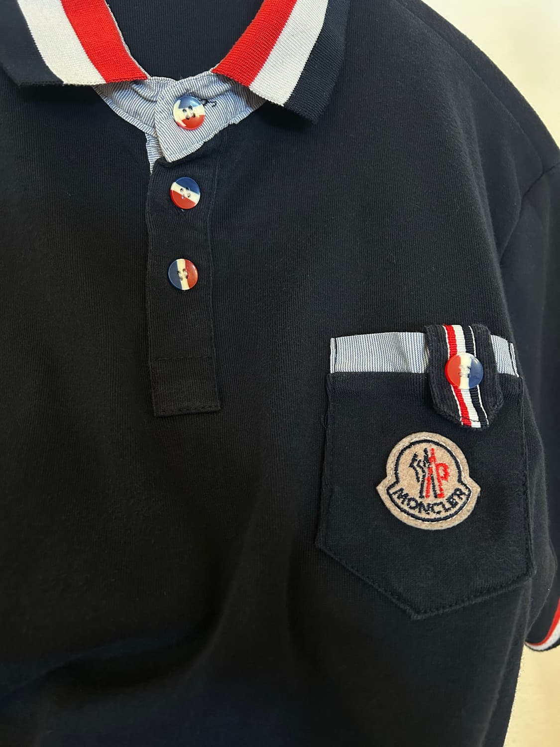 몽클레어 남성 네이비 카라티 (실측 100) 상품이미지8