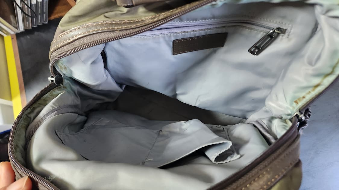 버버리 카키 스몰 백팩 상품이미지3