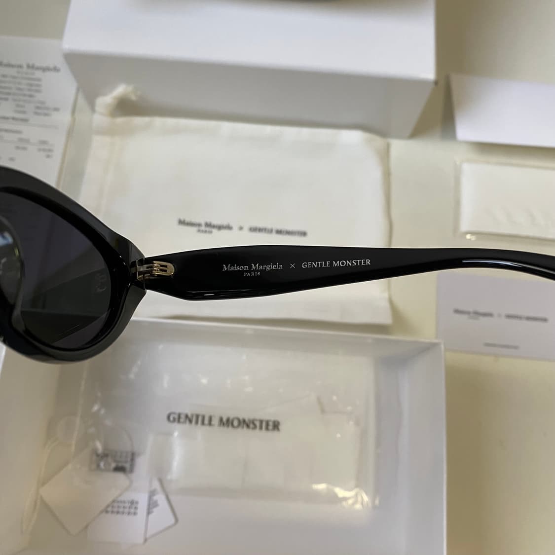 [Free] 젠틀 몬스터 x 메종 마르지엘라 MM108 블랙 블랙 상품이미지5