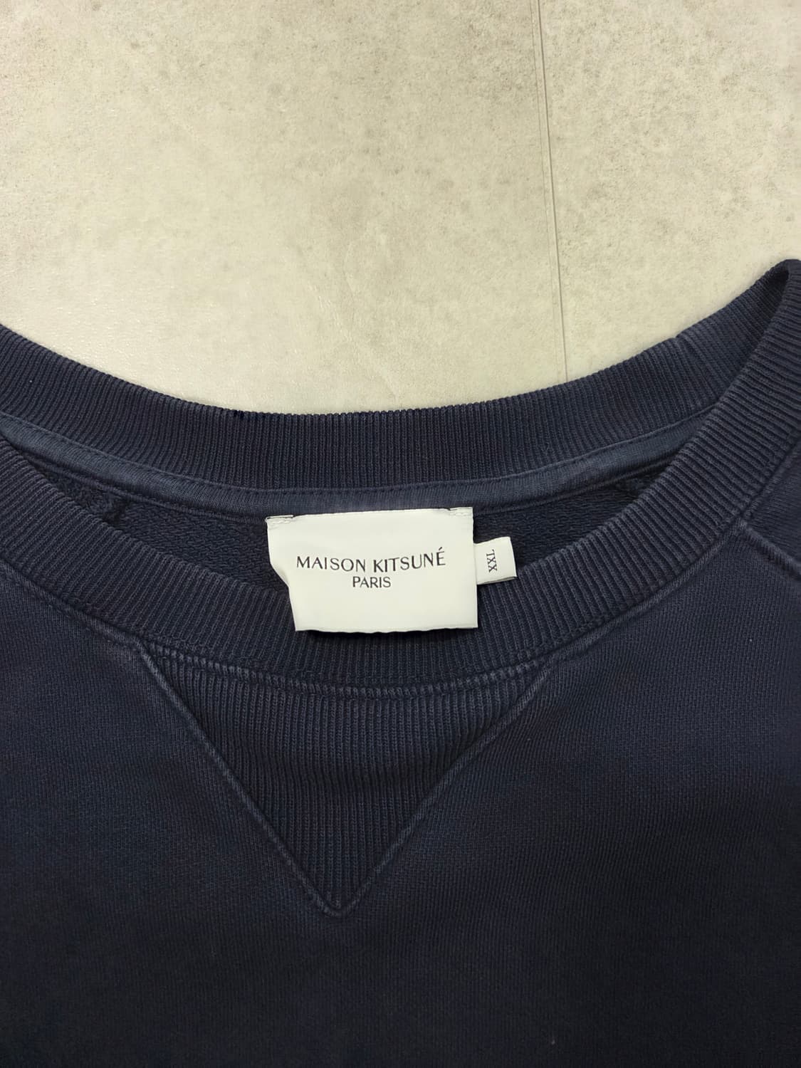 메종키츠네 네이비 맨투맨 상품이미지4