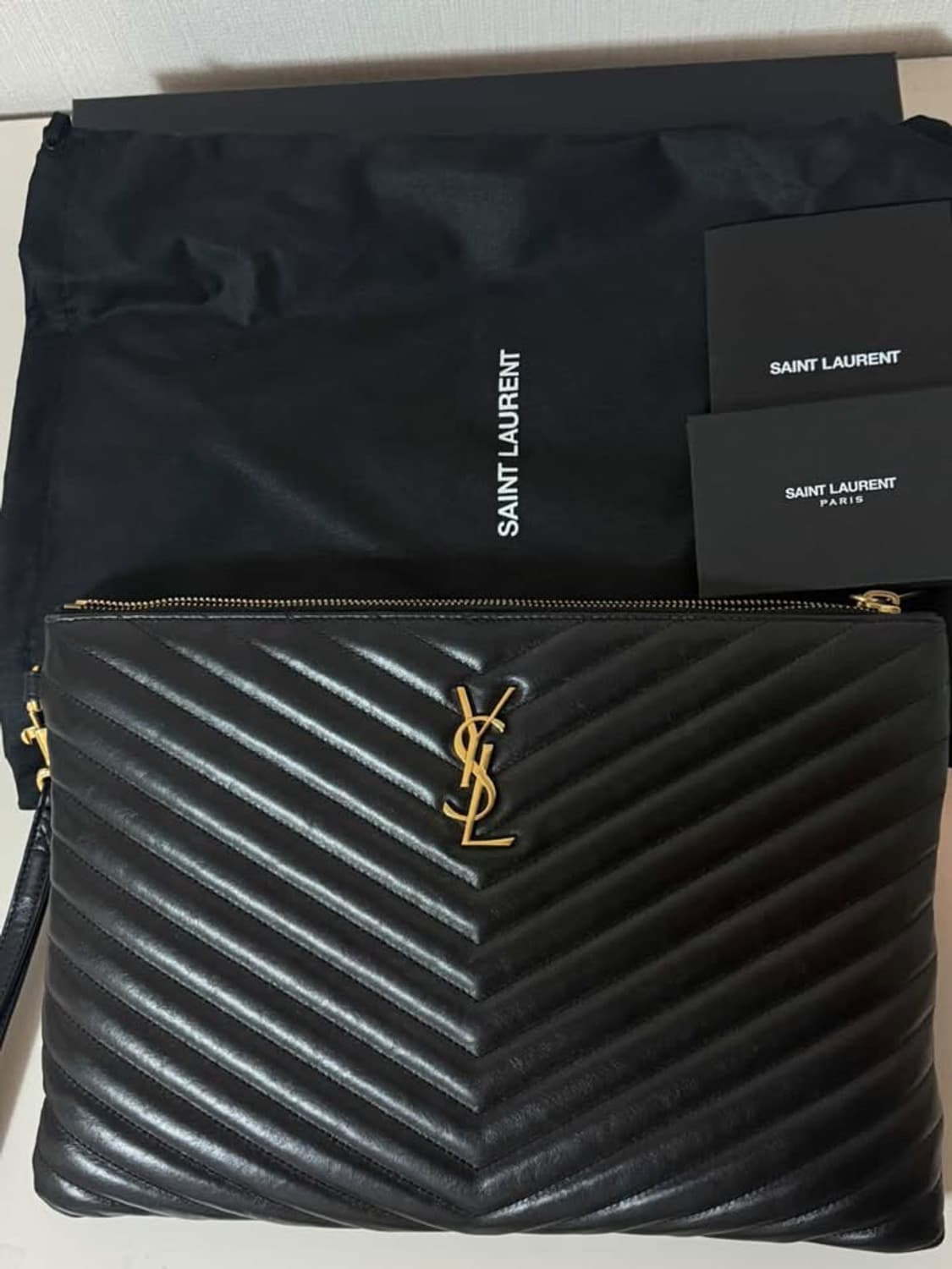 정품 입생로랑 마틀라세 블랙 클러치 상품이미지1