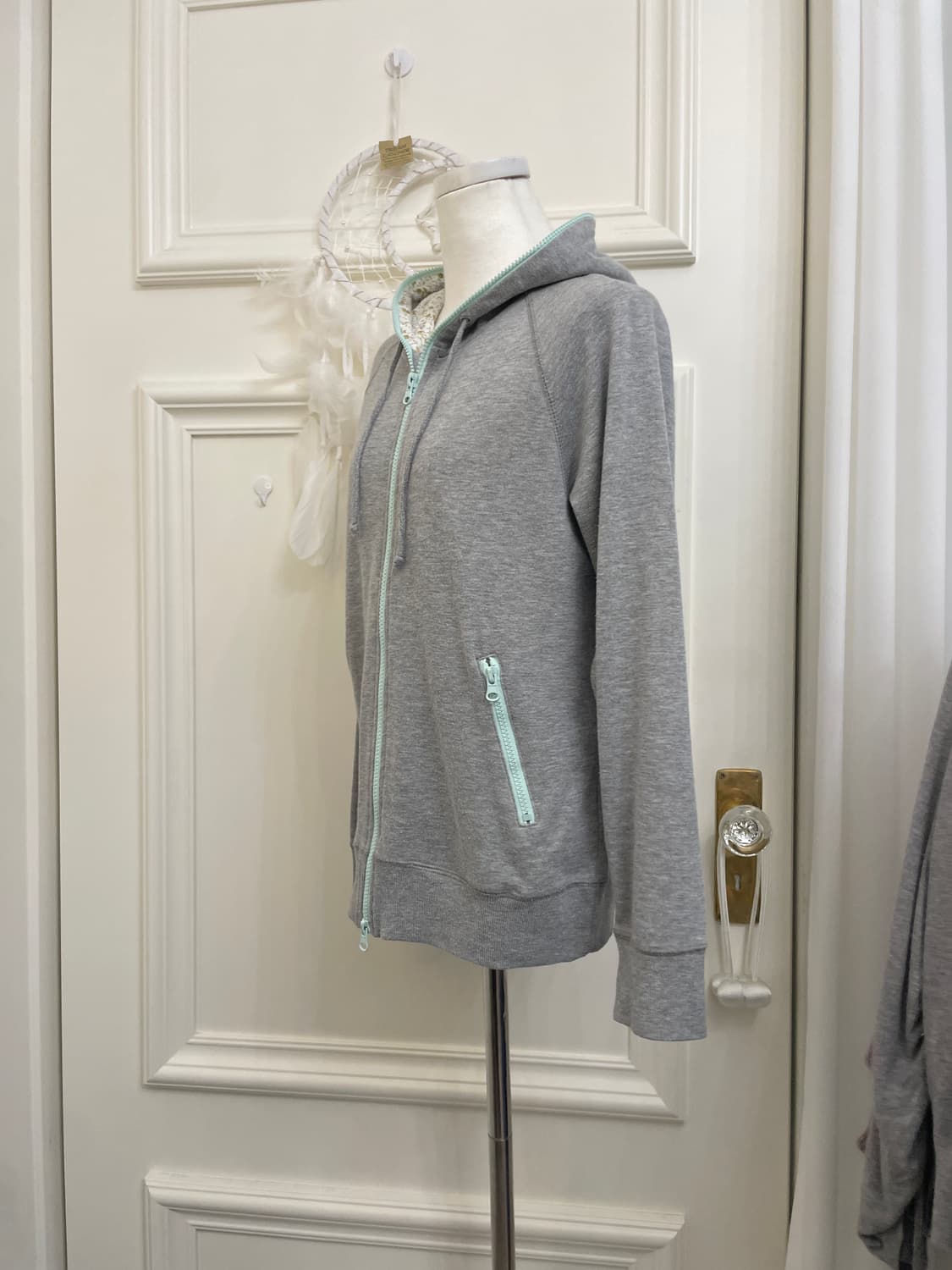 gray sky-blue zip hoodie flower mori zip 상품이미지2