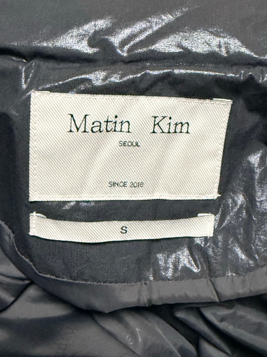 마뗑킴 로고 숏패딩 유광 상품이미지6