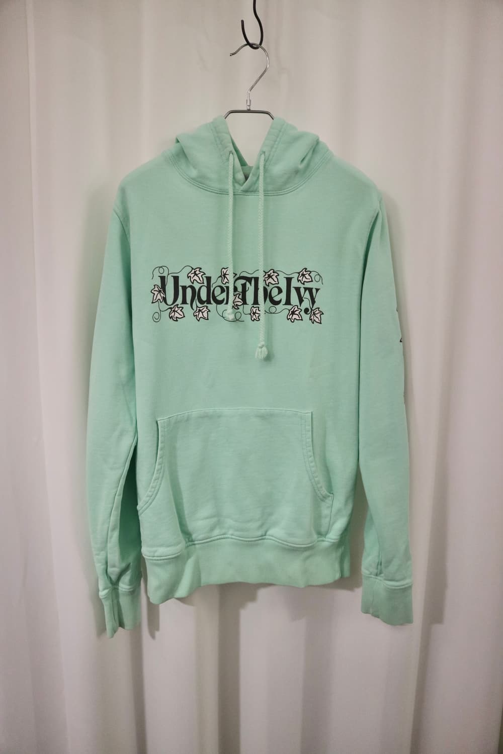 Ashley Williams graphic hoodie 상품이미지1