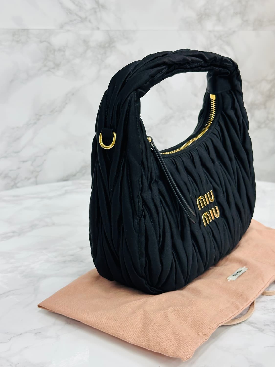 미우미우 완더 마트라세 호보백 상품이미지5