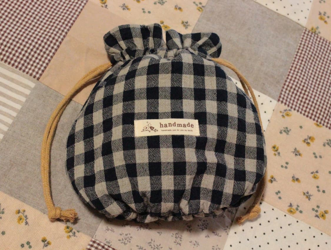 핸드메이드 네이비체크 셔링 스트링 파우치 상품이미지4