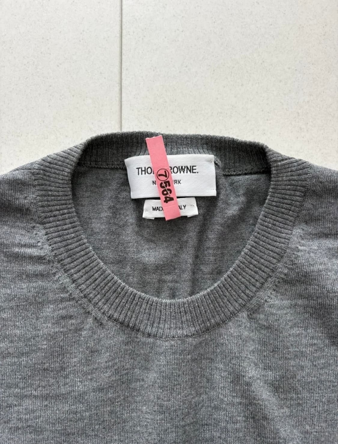 정품 톰브라운 니트 팝니다 상품이미지2