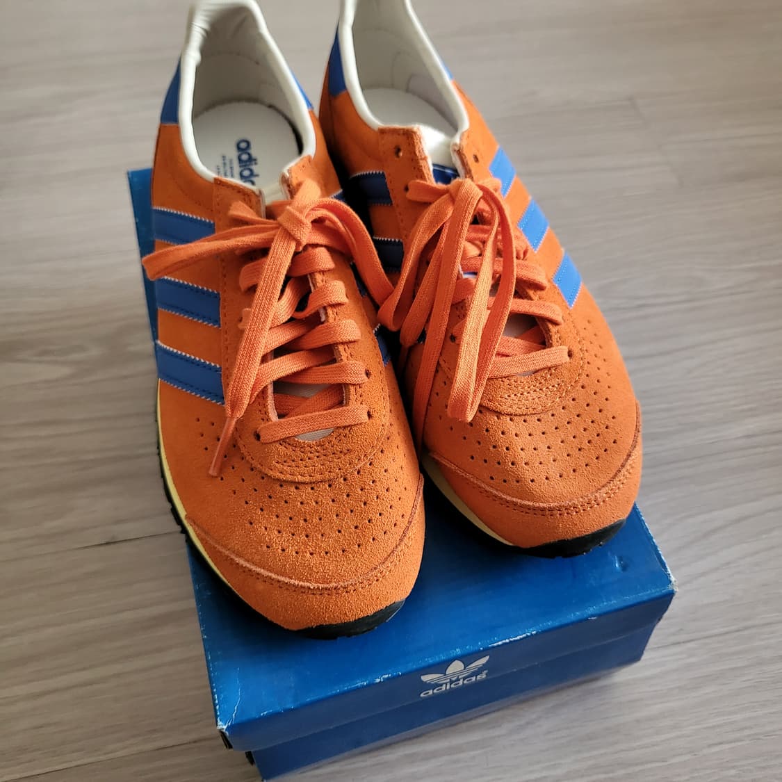 아디다스 빈티지 마라톤85(225)새상품 상품이미지3