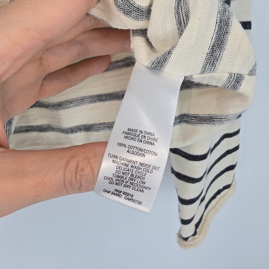 JUICY COUTURE 언발 스트라이프 플라워 크롭 티 (빈티지 무드) 상품이미지3