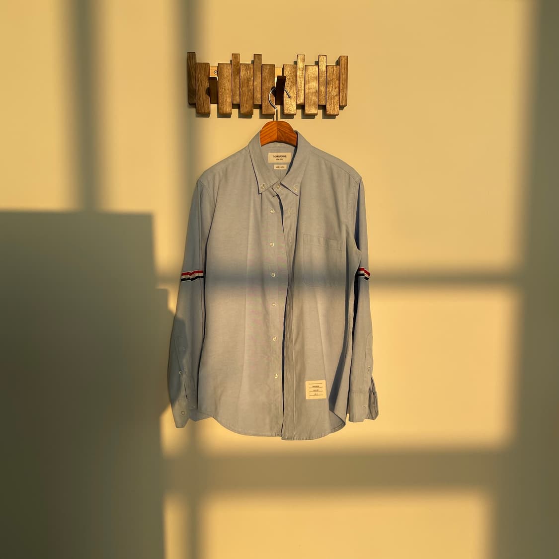 톰브라운 옥스포드 스트라이프 그로그랭 암밴드 클래식 셔츠 상품이미지1