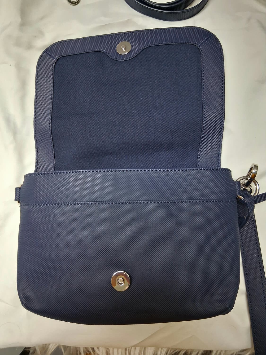 라코스테 네이비 크로스백#미착용#새상품 상품이미지3