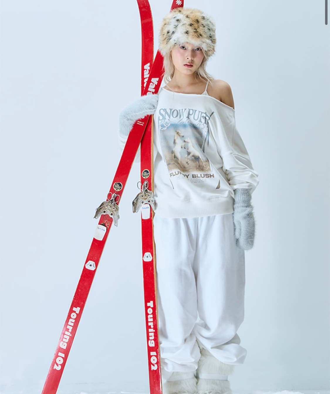 라티젠 DUSTY HORSE ONE-SHOULDER 오프숄더 맨투맨 상품이미지2