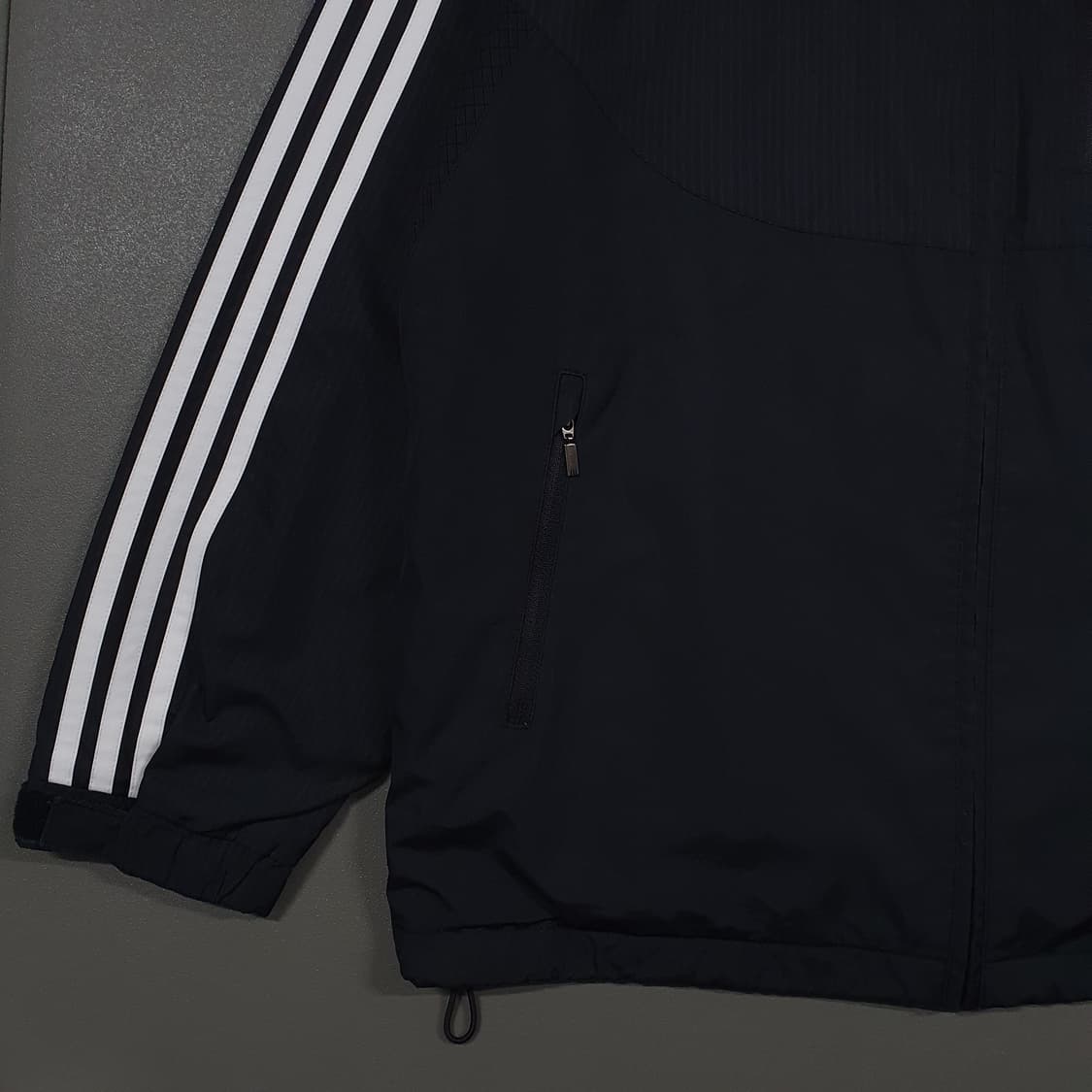 XL (105) 아디다스 올드스쿨 오버핏 삼선 바람막이 자켓 점퍼 블랙 상품이미지3