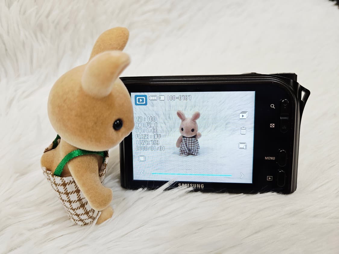 [민트] 삼성 VLUU NV100HD 빈티지 디카, 디지털카메라 판매 상품이미지6