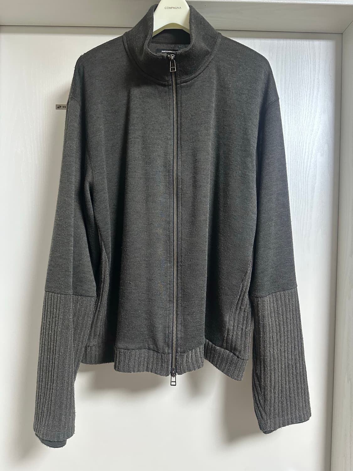 해칭룸 더블 슬리브 트랙 가디건 다크 카키 5사이즈 상품이미지1