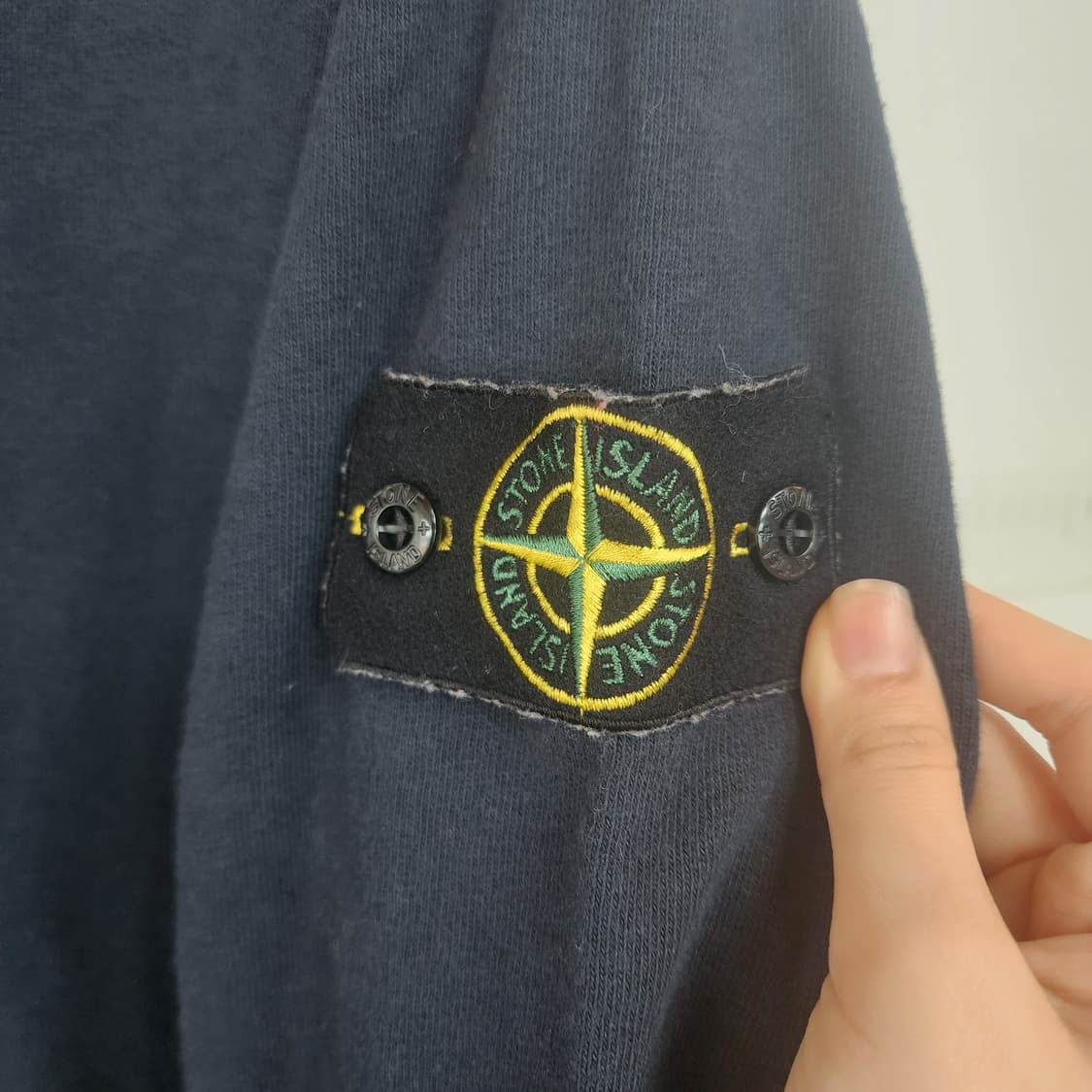 스톤아일랜드 블랙 맨투맨 상품이미지4