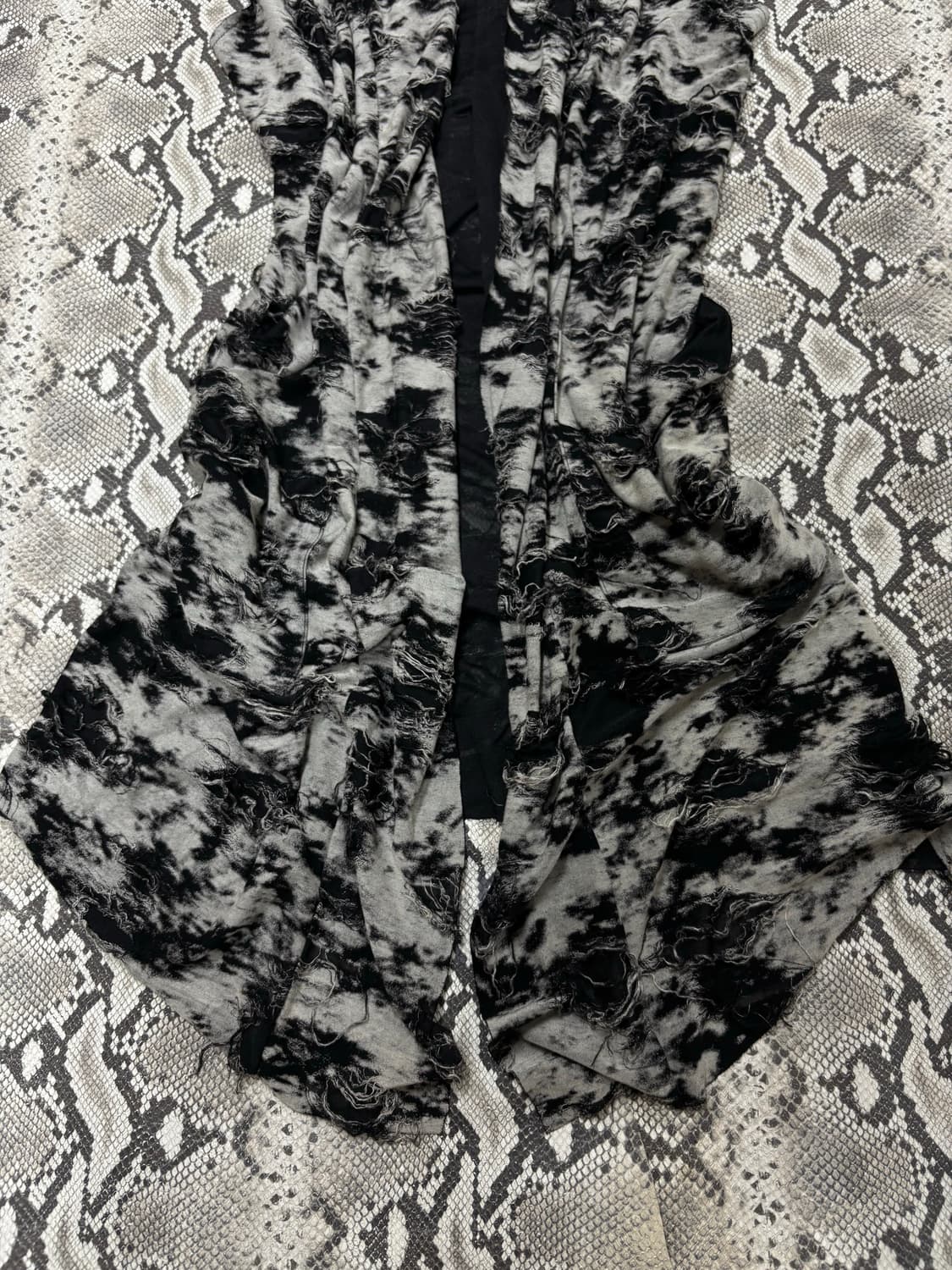 “Midas” 00’s Archive Grunge Black&Grey C 상품이미지8