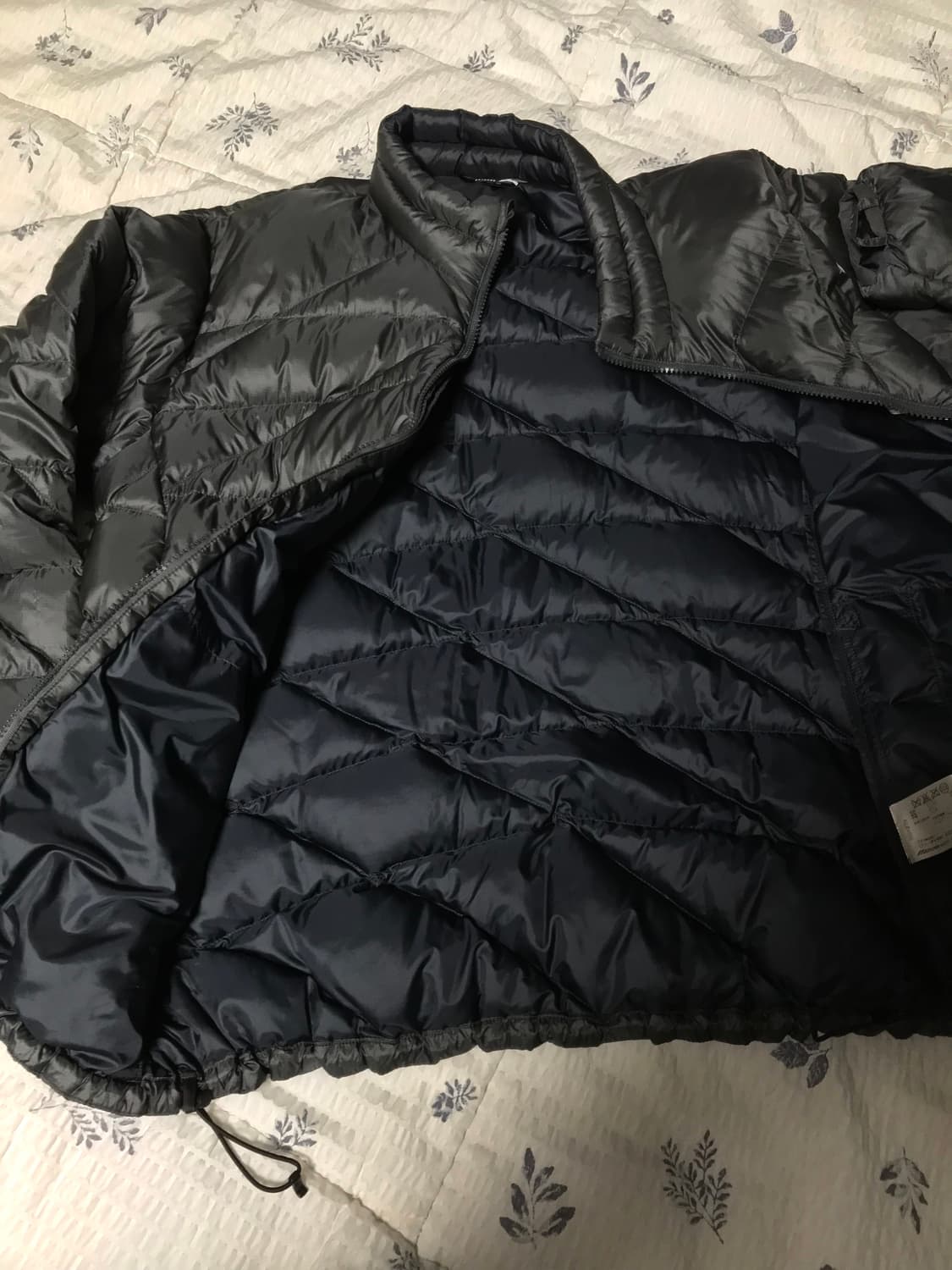 미즈노 경량패딩 차콜 상품이미지3