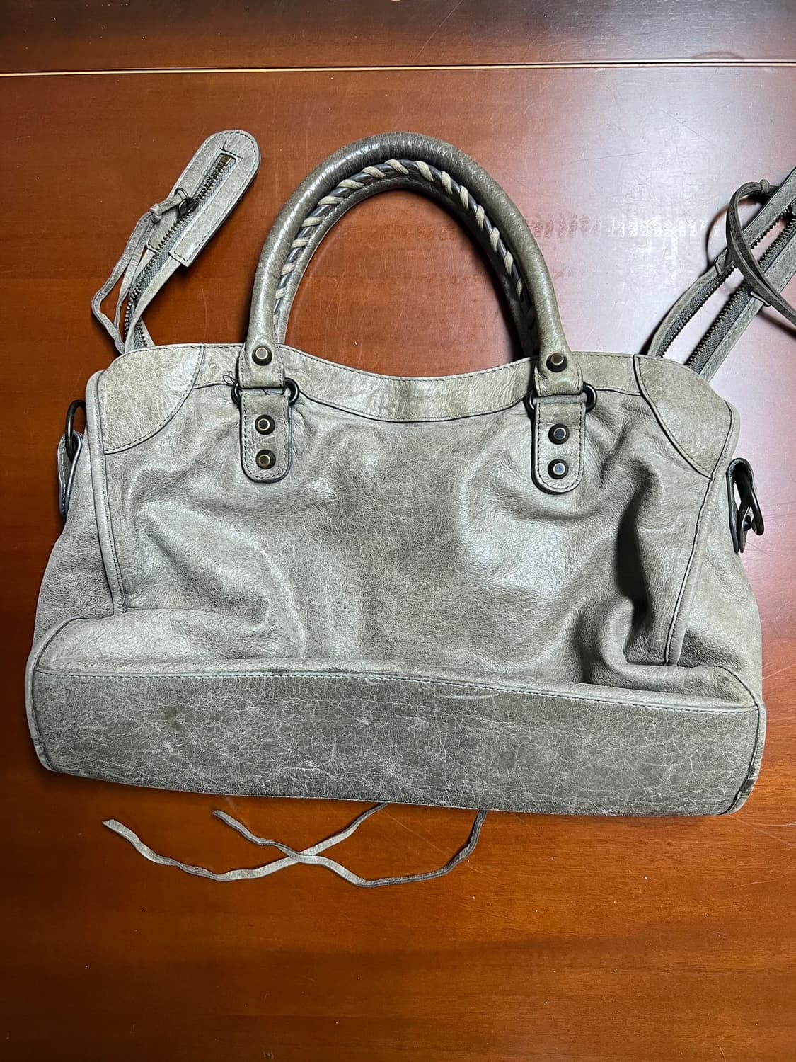 발렌시아가 모터백 상품이미지5