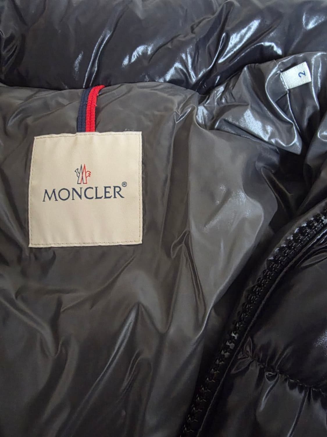몽클레어 마야 패딩 2사이즈 22FW 블랙 (상태 최고) 상품이미지5
