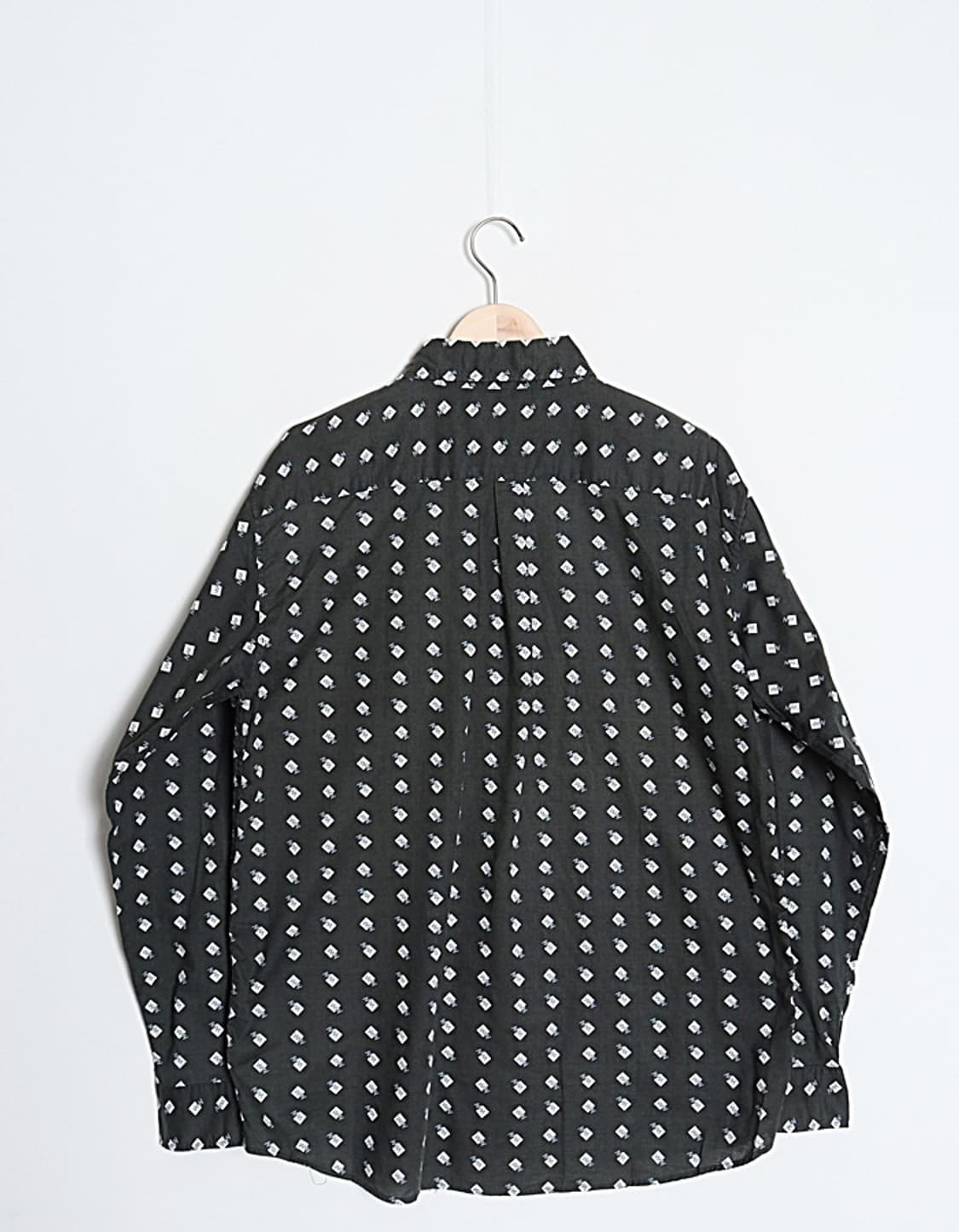  IT AFFECTS IT BY Useless feeling Shirts 상품이미지5