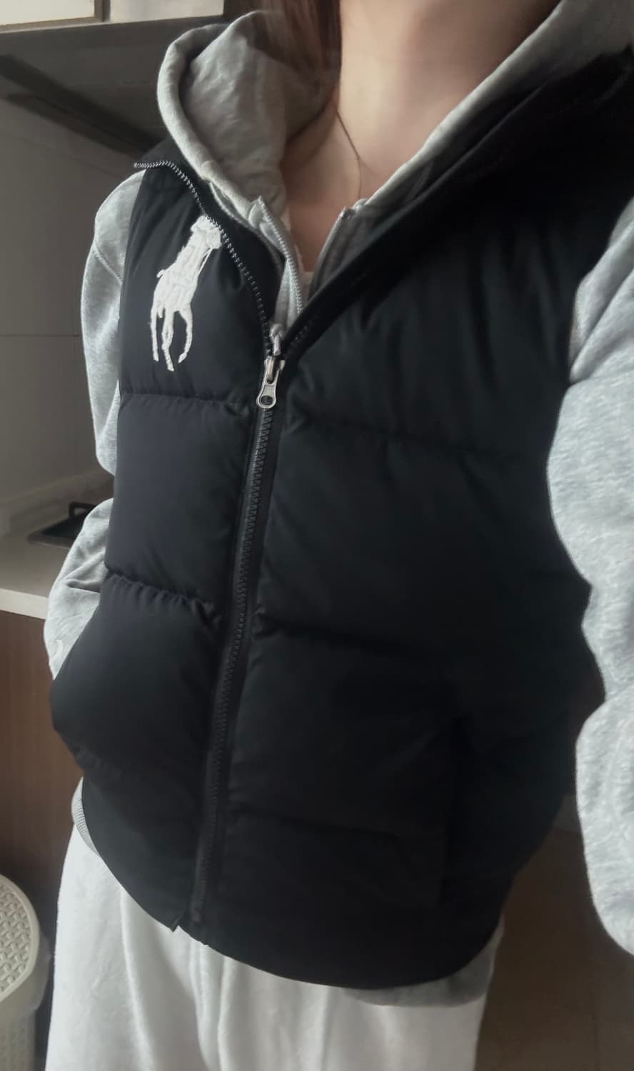 폴로 랄프로렌 빅포니 블랙 패딩조끼-착샷 잇어요! 상품이미지3