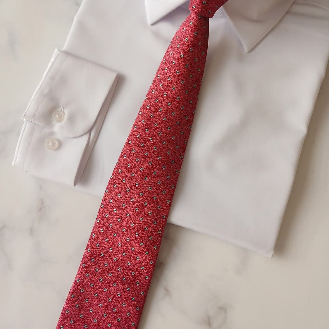 루이까또즈 실크 레드 도트 넥타이 8.3cm A+등급 A19296
 상품이미지5