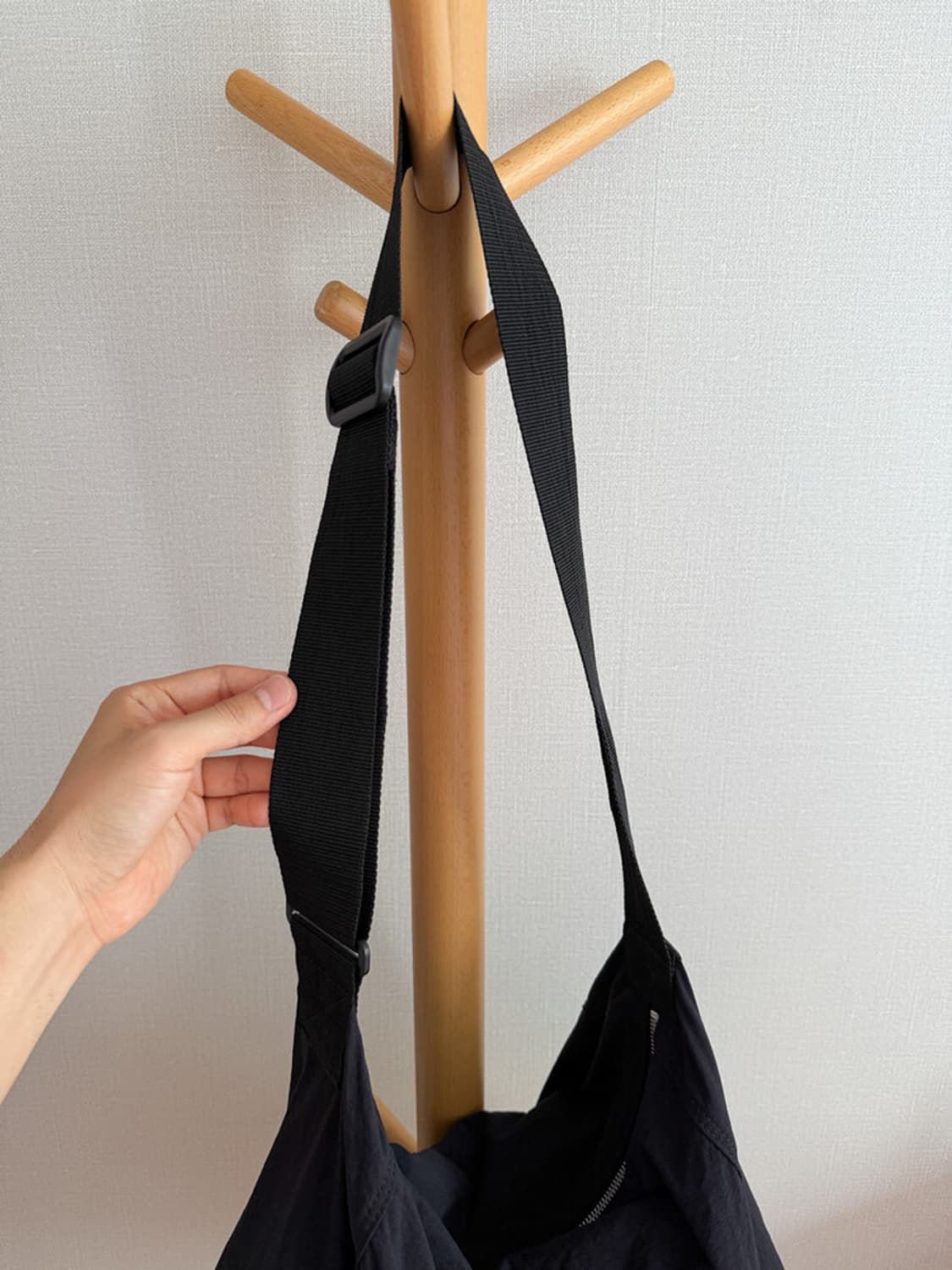 MHL - Soft Shoulder Bag (Natural Black) 상품이미지3