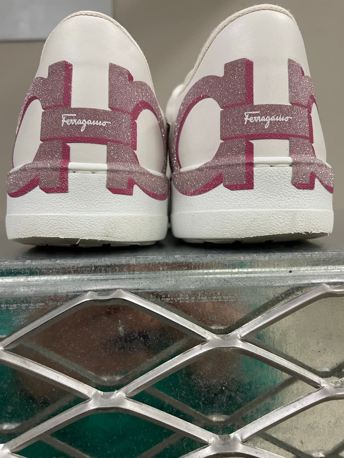 페레가모 맨해튼 간치니 프린트 스니커즈 7.5 상품이미지10