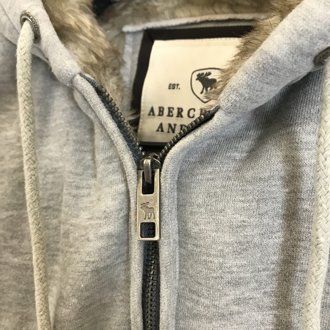 아베크롬비 Y2K 울프죠 후드집업 [여성M] 상품이미지3