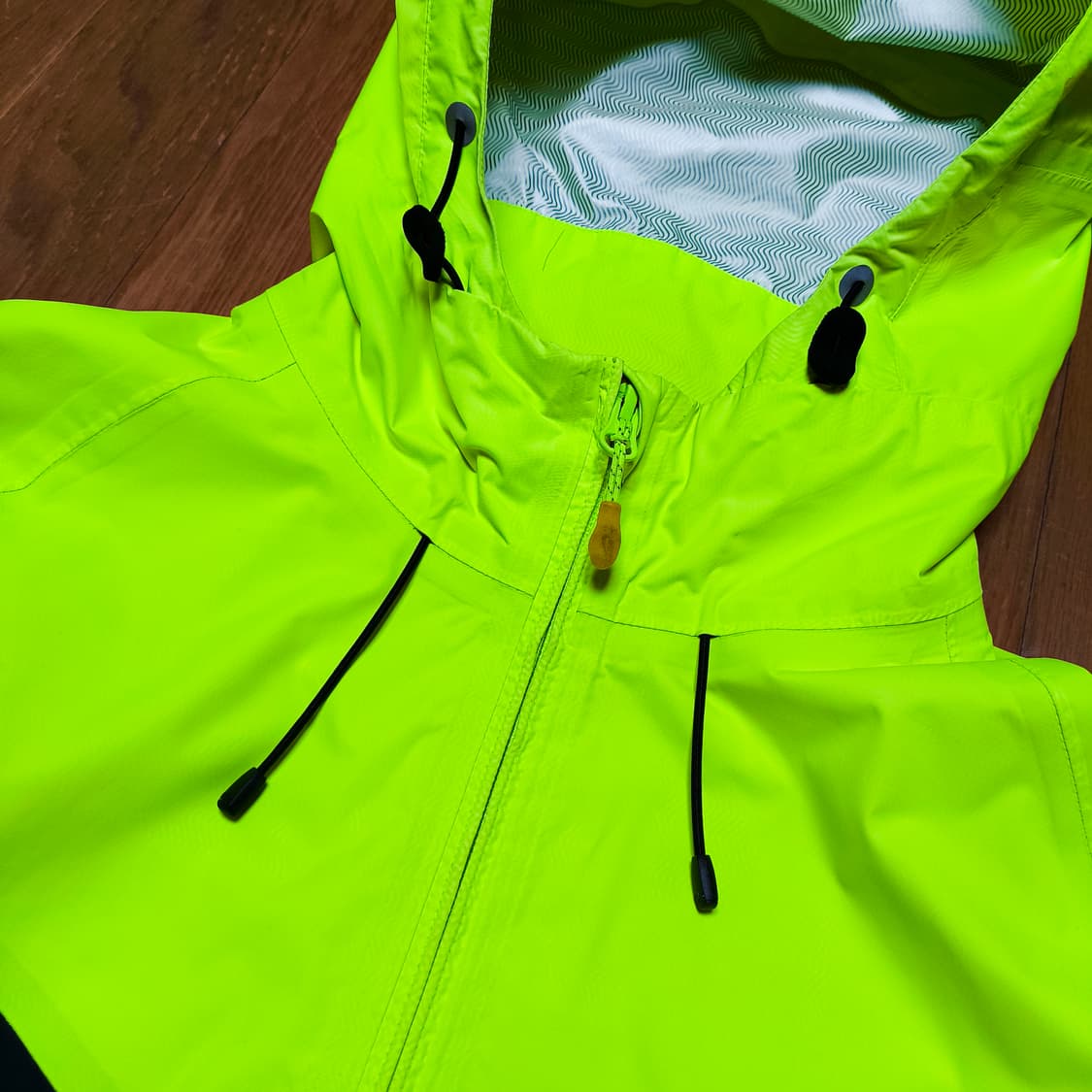 [XL] 나이키 트랙&필드 네온 바람막이 자켓 상품이미지3