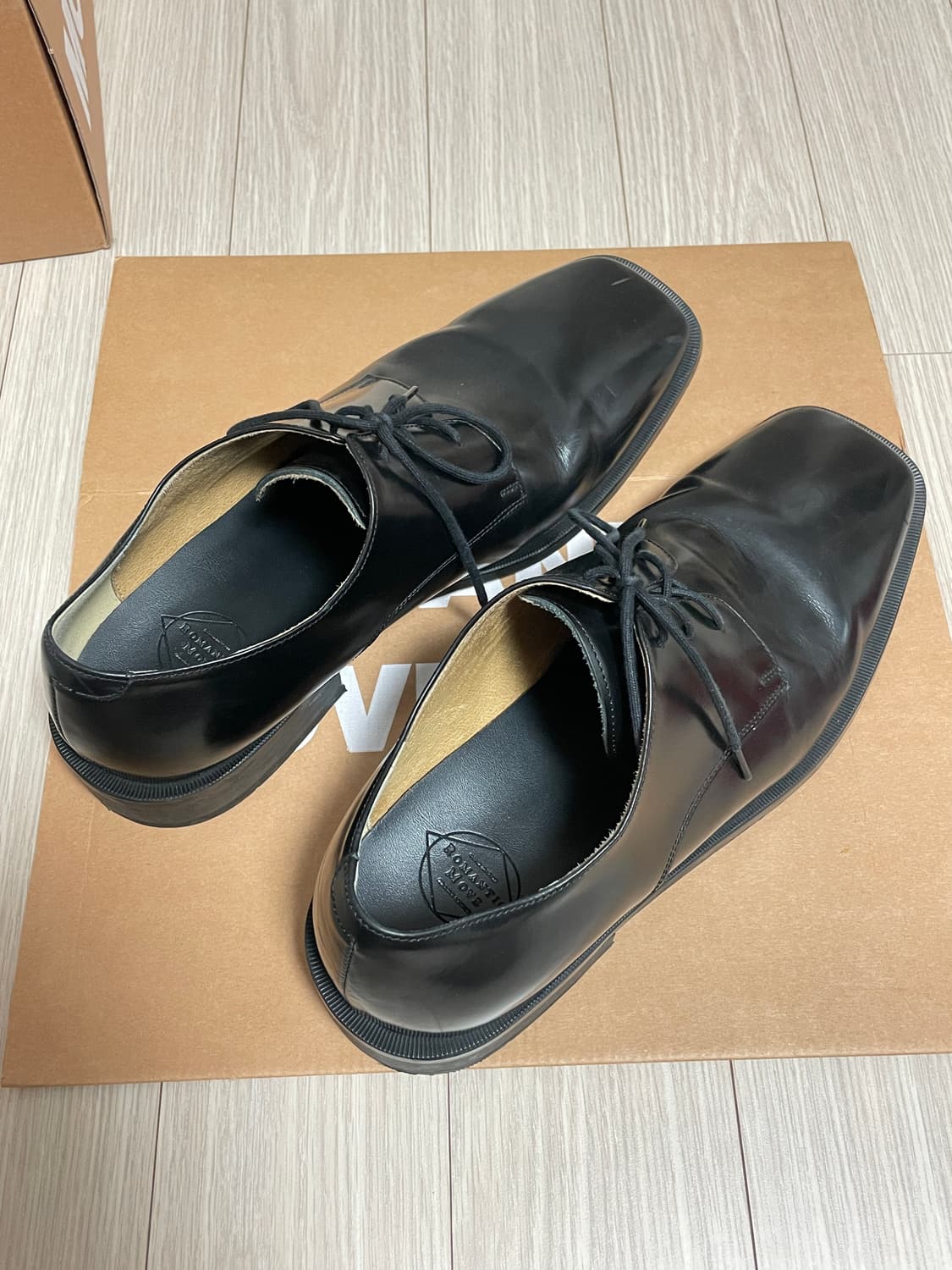 로맨틱무브 더비슈즈 드레스덴 265 상품이미지1