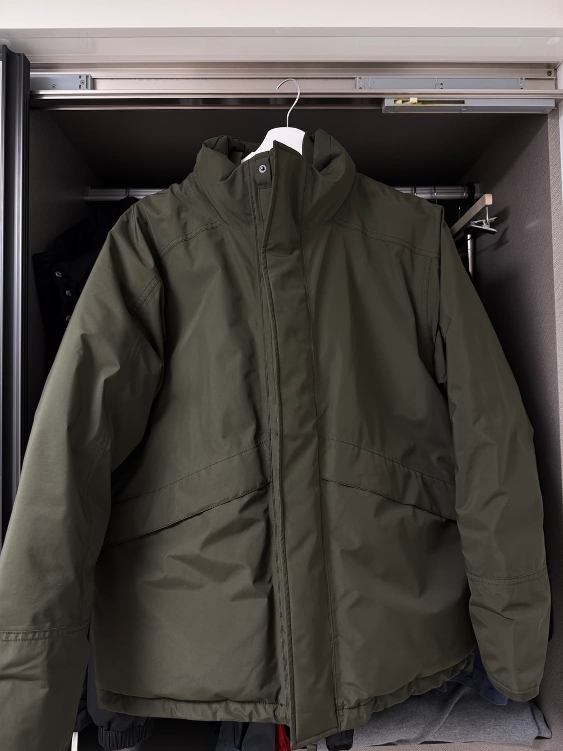 나나미카 숏 다운자켓 패딩 카키 L 상품이미지1