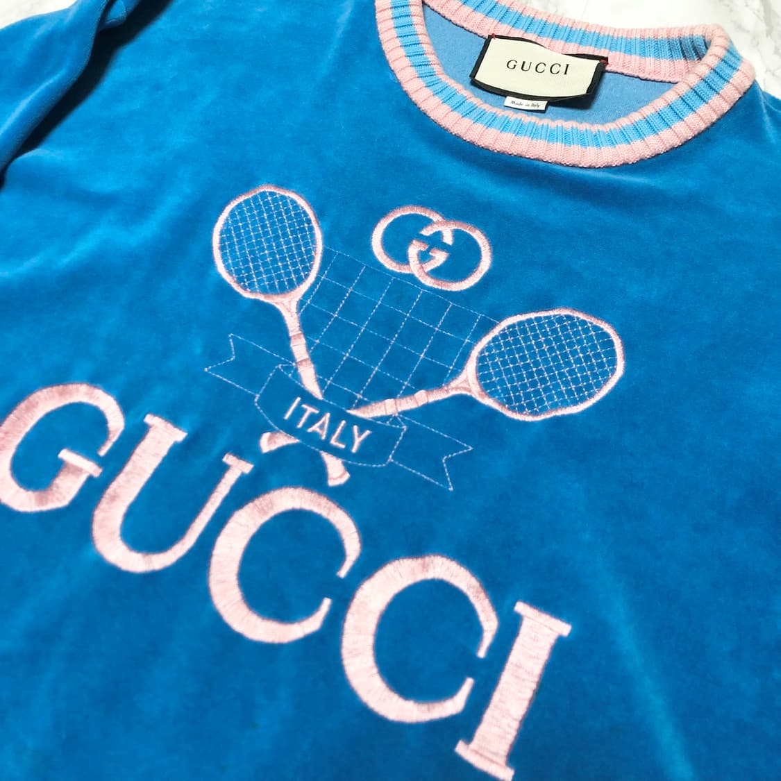 구찌 정품 벨벳 맨투맨 오버핏 크롭 티셔츠 상품이미지2