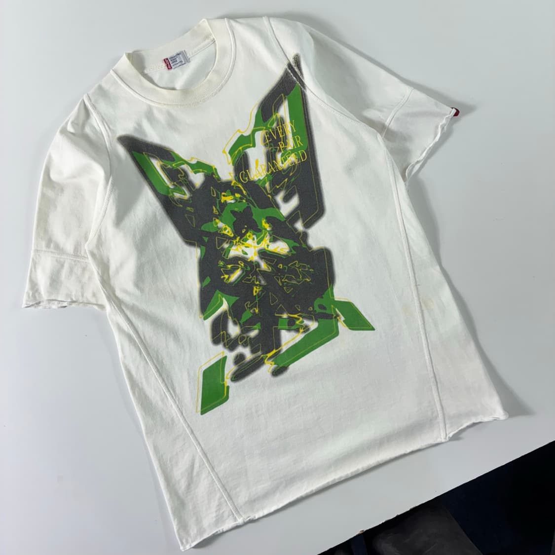 Levi's  리바이스 레드탭 홀로그램그래픽 티셔츠  상품이미지2