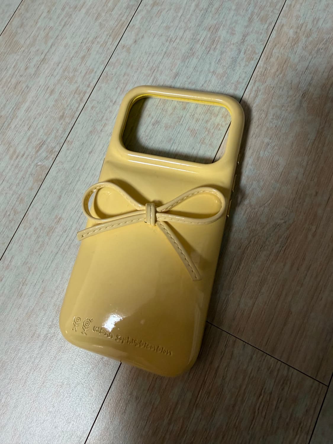 어반소피스티케이션 17프로 케이스 판매 상품이미지1