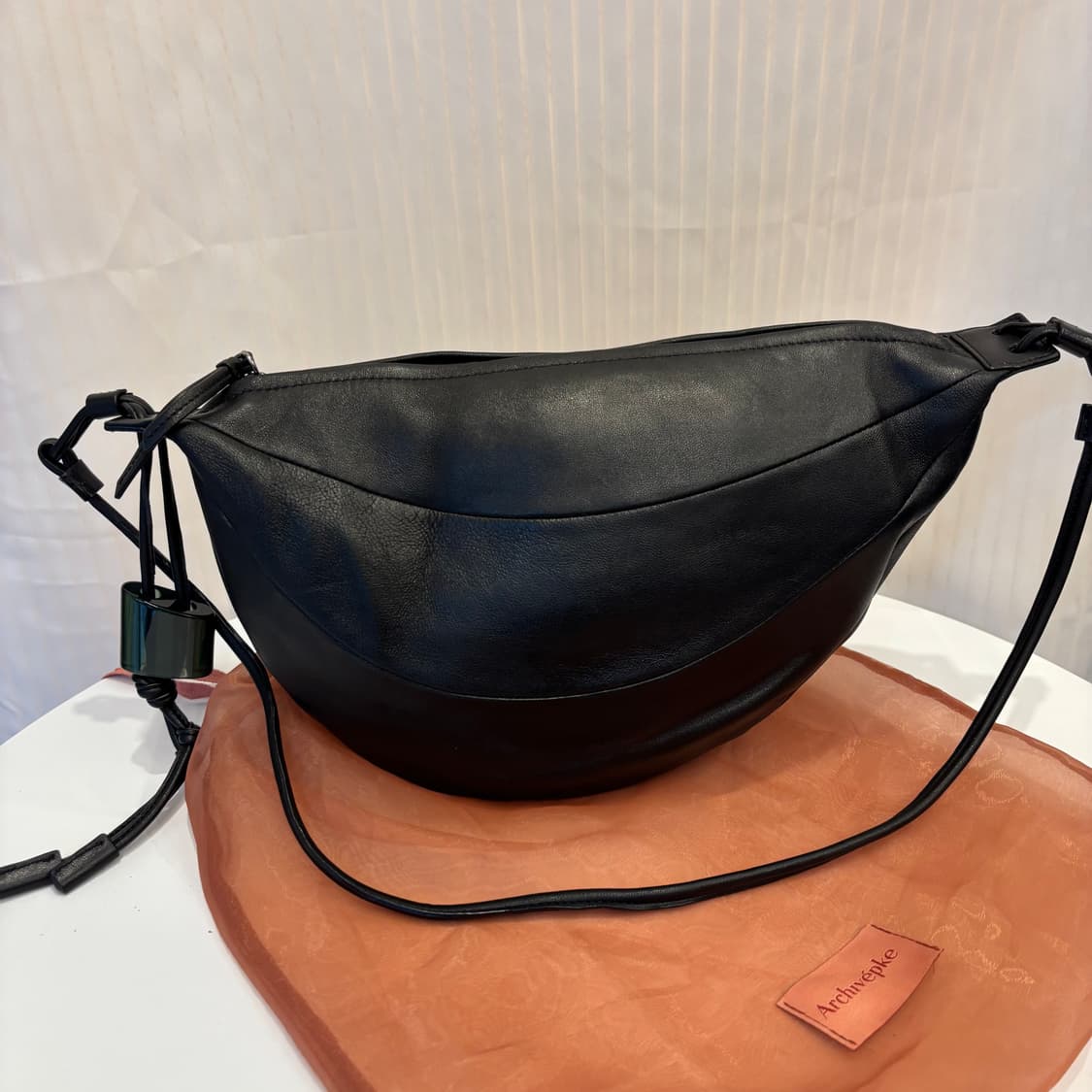 정품 아카이브앱크 양가죽 플링백     상품이미지2