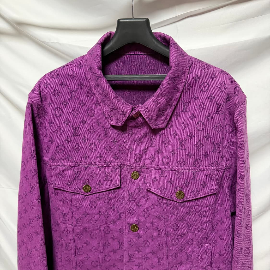 [S+급/정품] 루이비통 모노그램 데님 자켓 팬츠 셋업 퍼플 상품이미지3