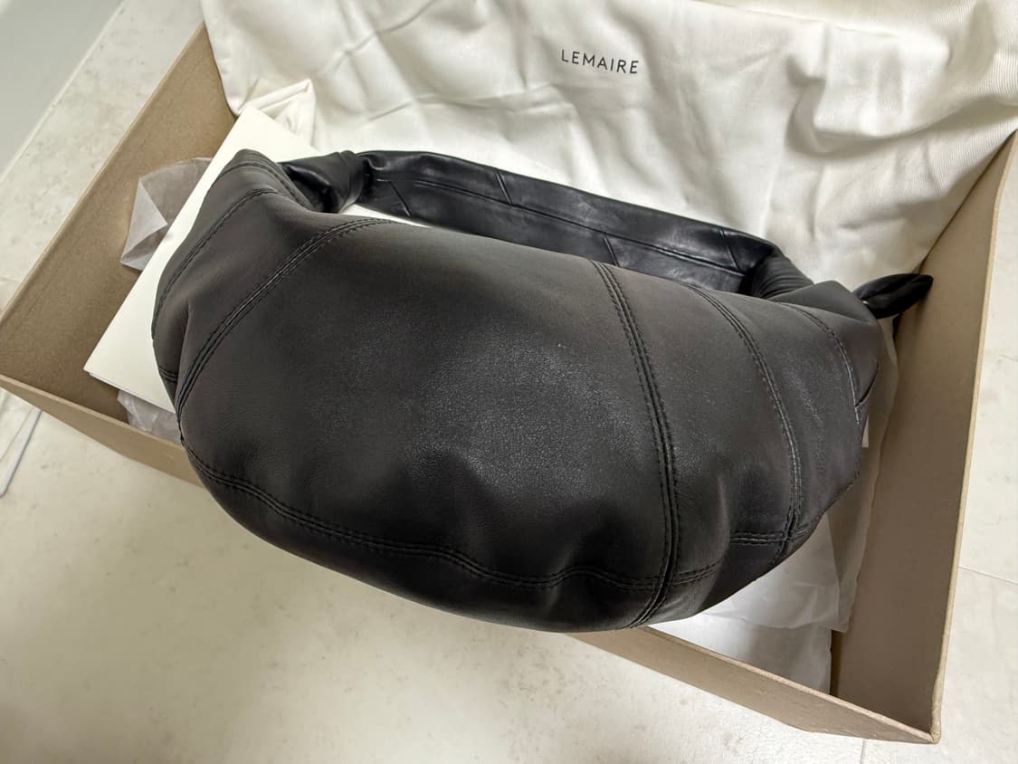 르메르 포춘백 나파레더 라지 사이즈 블랙 상품이미지7