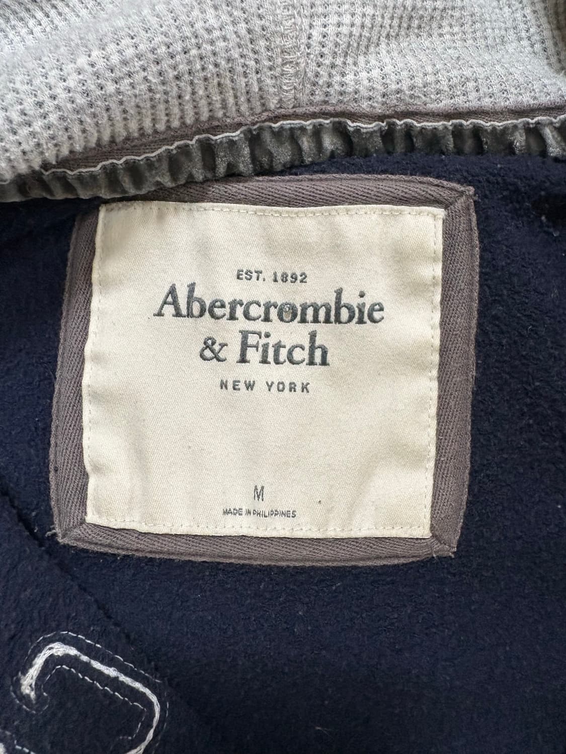 아베크롬비 딱붙핏 후드집업 네이비 m 상품이미지2