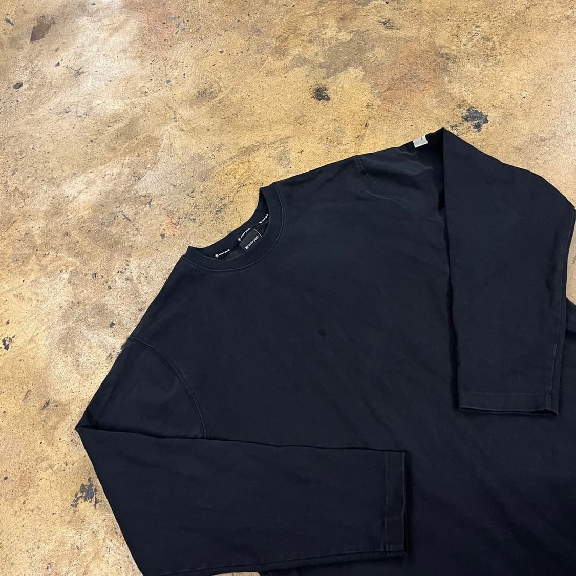 [정품/105] 스노우피크 블랙 긴팔 티셔츠 맨투맨 b18 상품이미지1
