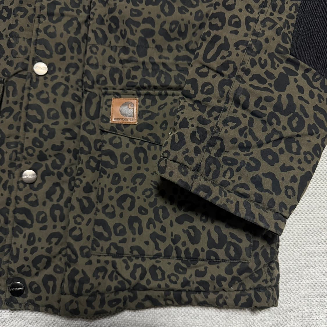 칼하트Wip  레오파드 트래퍼 파카 상품이미지2