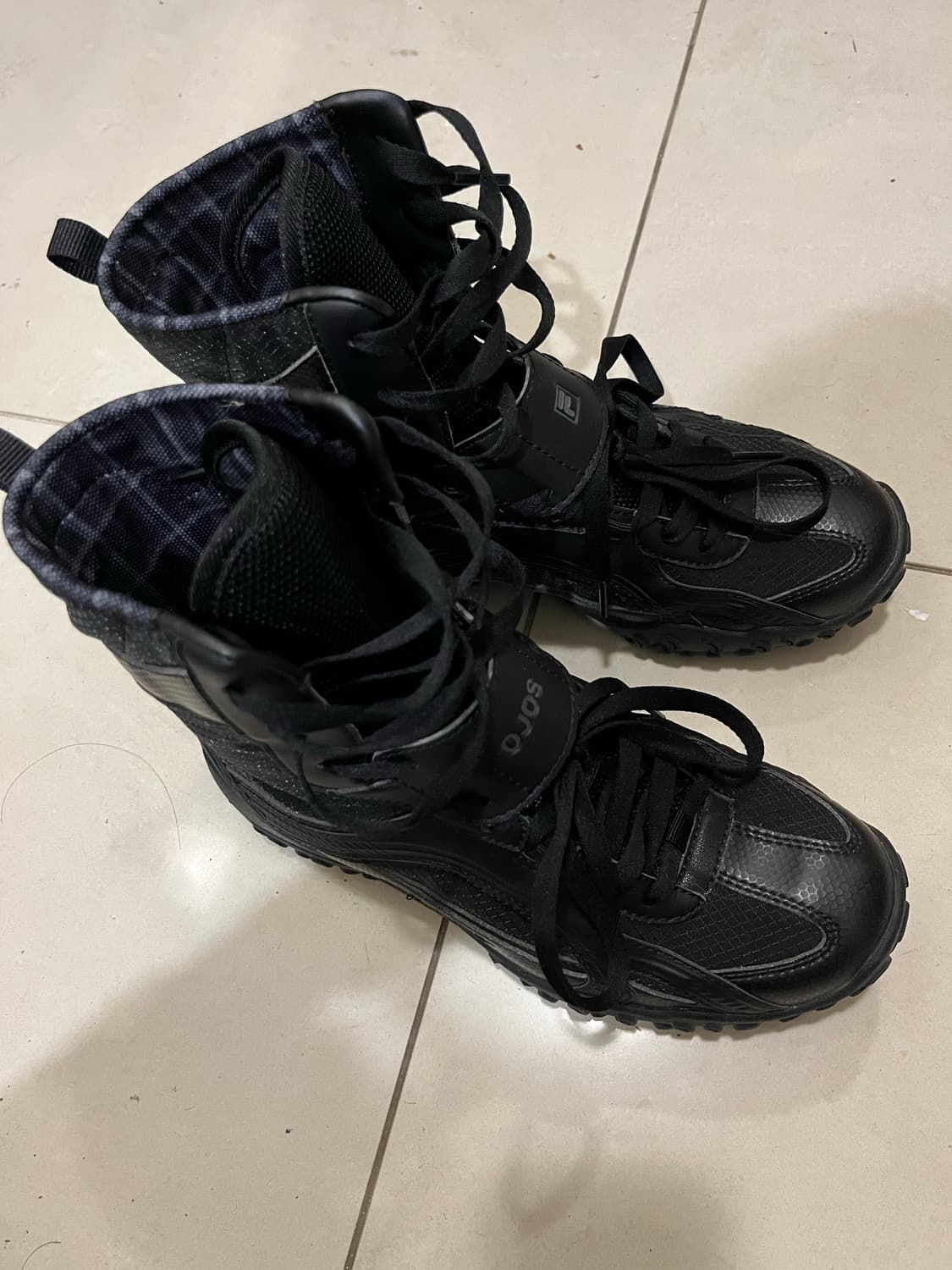 휠라 오호스 에샤페 미드 블랙 상품이미지5