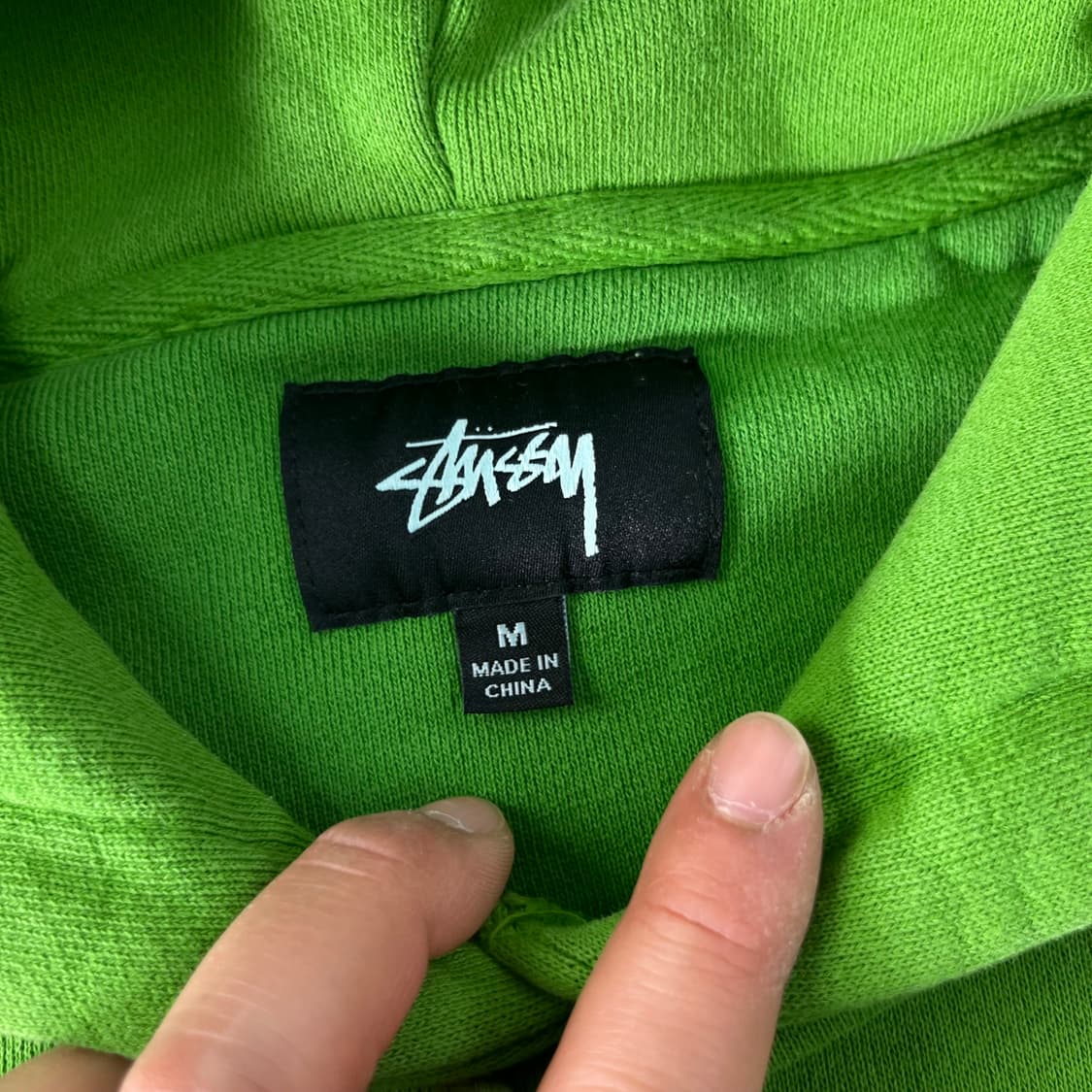 105 스투시 그린 빅로고 후드티  상품이미지3