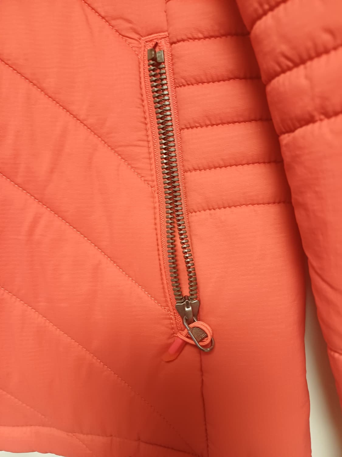 노스페이스 여성 패딩 85(S) / 폴리 충전 / 경량 아웃도어 상품이미지6