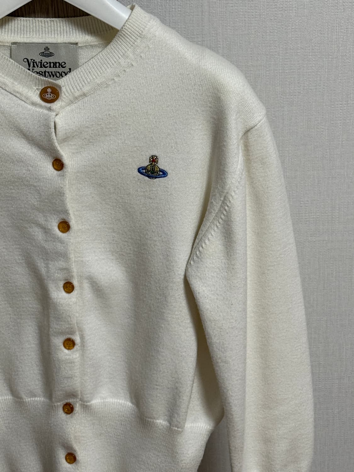 비비안웨스트우드 화이트 가디건(정품 상품이미지4