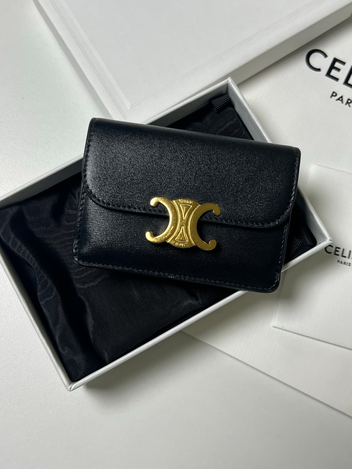 [정품] 셀린느 샤이니 카프스킨 카드지갑 블랙 상품이미지2