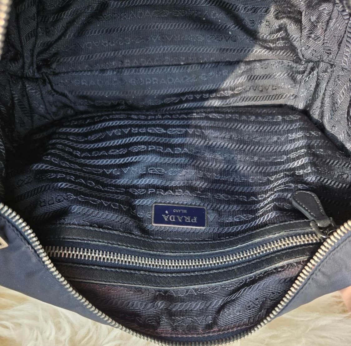 ( 정품) 프라다 나일론 호보백  상품이미지3