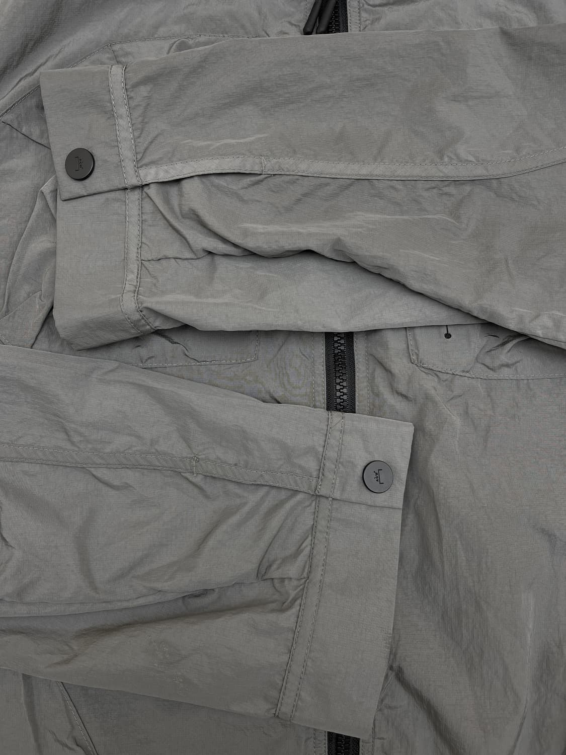 어콜드월 22ss 트렐릭 나일론 집 자켓 상품이미지8